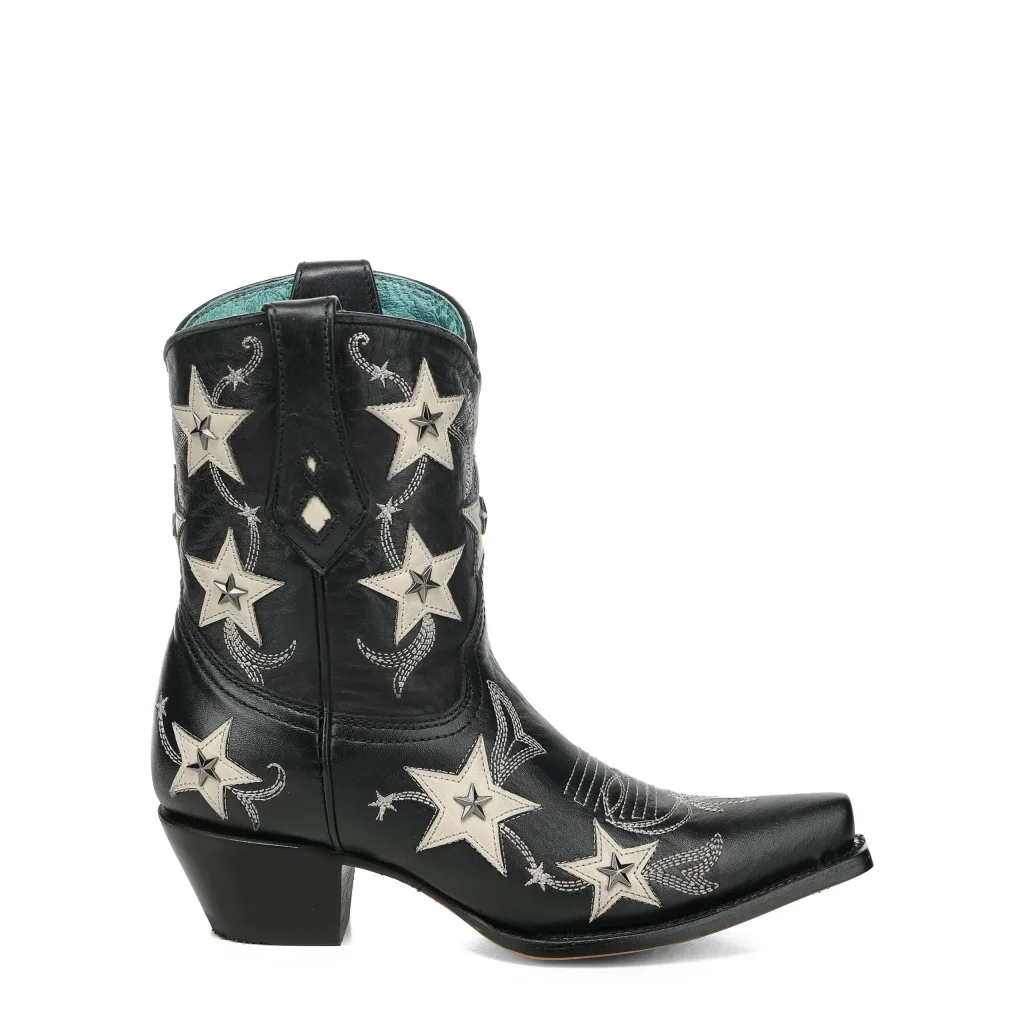 Z5546-boot-MO-a